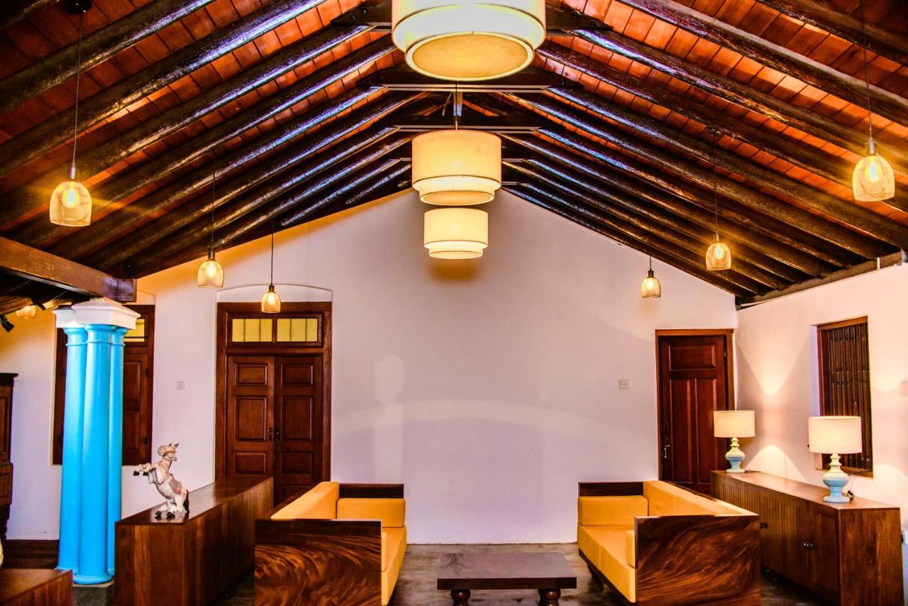 Hotel Thambu Illam Jaffna Exterior foto