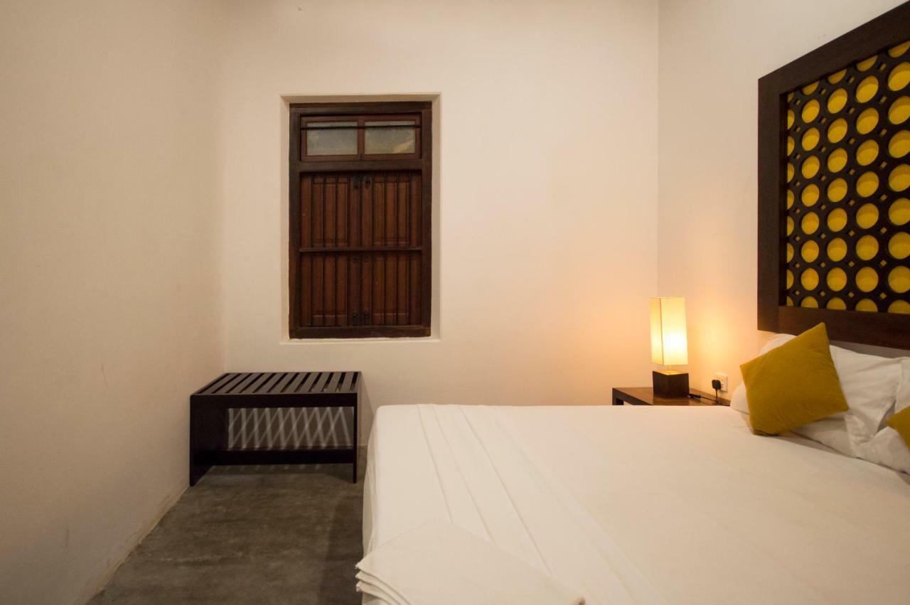 Hotel Thambu Illam Jaffna Exterior foto