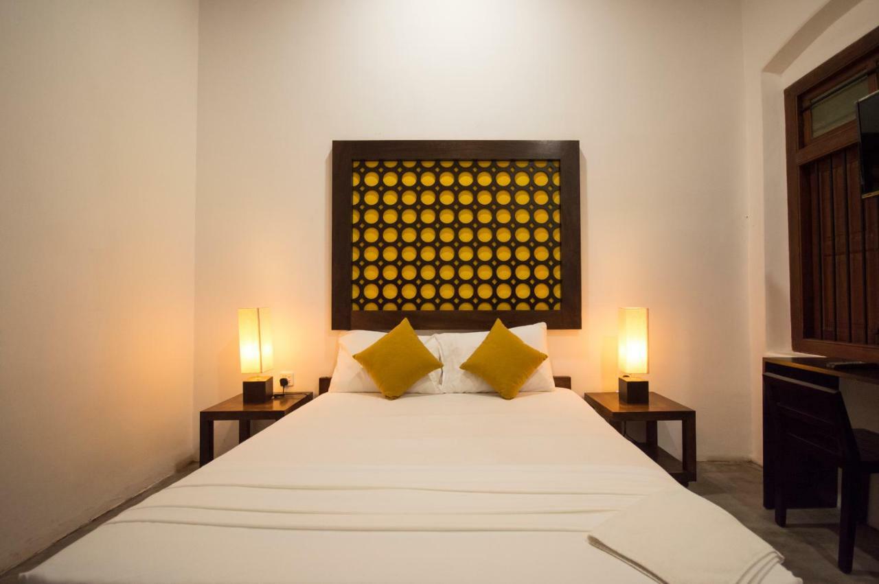 Hotel Thambu Illam Jaffna Exterior foto