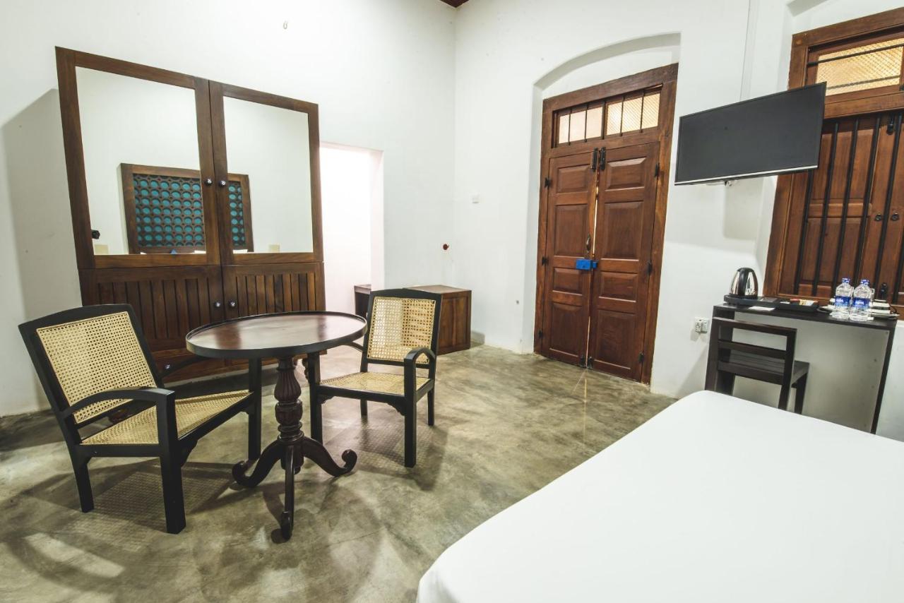 Hotel Thambu Illam Jaffna Exterior foto